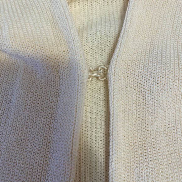 Chico’s Cream Long Sleeve Front Hook Eye Cardigan Size Medium Chico’s 1 - Picture 4 of 8